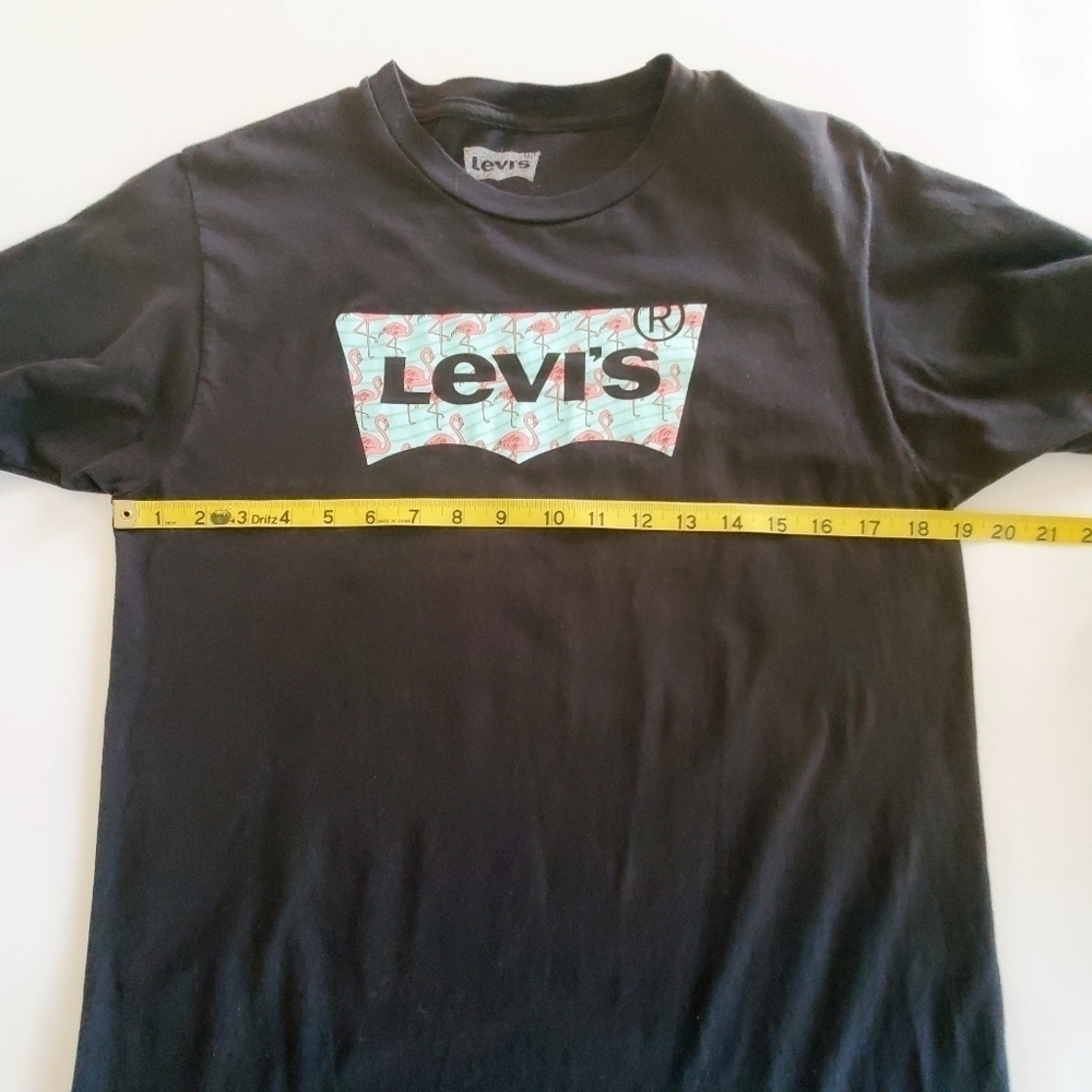 1262 * Levi's Flamingo Logo Tee Black Size M - Picture 6 of 7